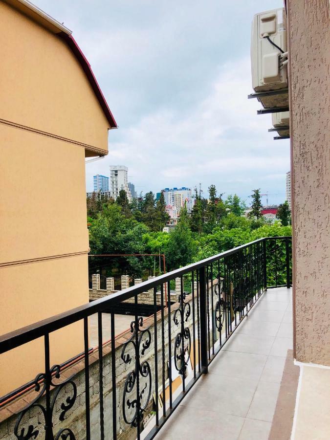 #Home-11 Батуми Екстериор снимка