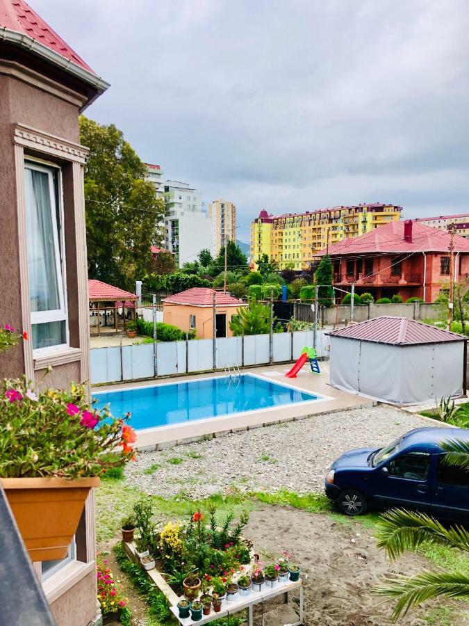 #Home-11 Батуми Екстериор снимка