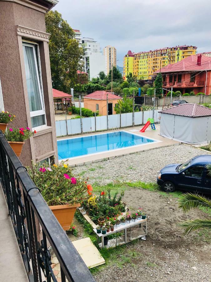 #Home-11 Батуми Екстериор снимка