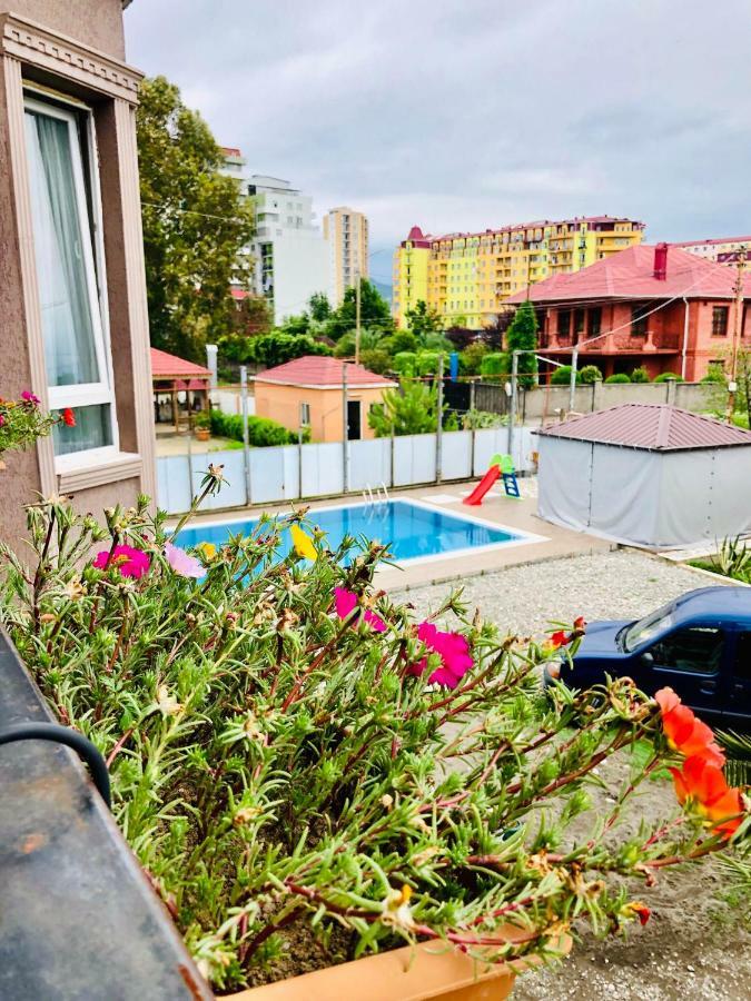 #Home-11 Батуми Екстериор снимка